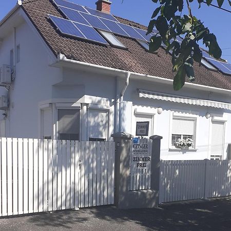 Czinger Vendegszobak Mosonmagyarovar Exterior photo